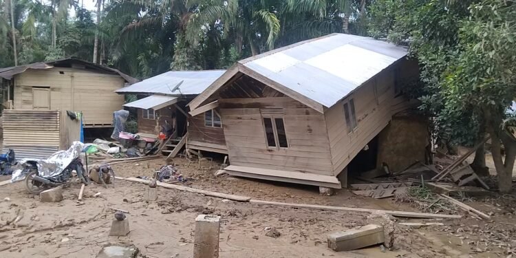 Banjir Aceh Tamiang: Gelap, Lapar, dan Menderita