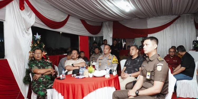 Bupati Batu Bara Pantau Pos Nataru Exit Tol Lima Puluh