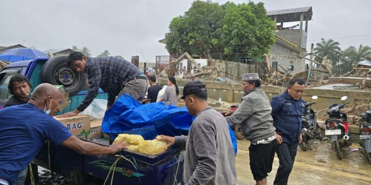 DPD NasDem Batu Bara Salurkan Bantuan Korban Banjir Aceh Tamiang