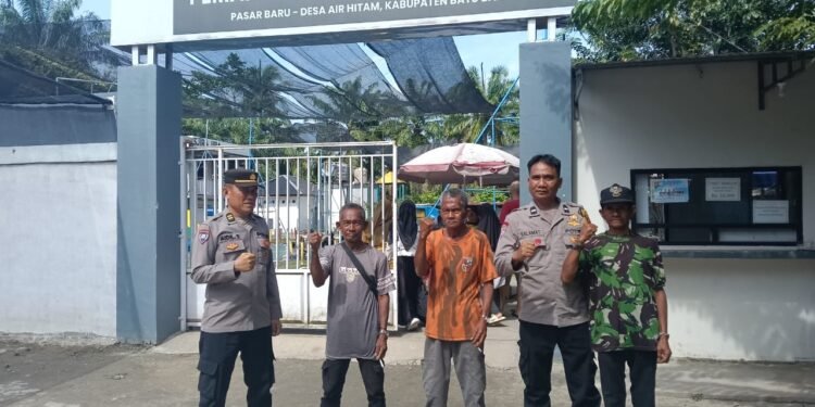 Kapolsek Lima Puluh Pimpin Pengamanan Objek Wisata, Ratusan Pengunjung Terlayani