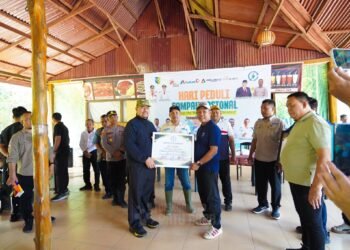 Peringati HPSN 2026, Bupati Batu Bara Pimpin Aksi Tanam Pohon dan Bersih Pantai Datuk