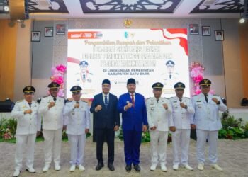 Tingkatkan Kualitas Pelayanan, Bupati Baharuddin Lantik 33 Pejabat Pimpinan Tinggi Pratama dan Pejabat Administrator