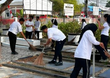 Semarak HUT ke-81 RI, Lapas Labuhan Ruku Gelar Aksi Bersih Lingkungan